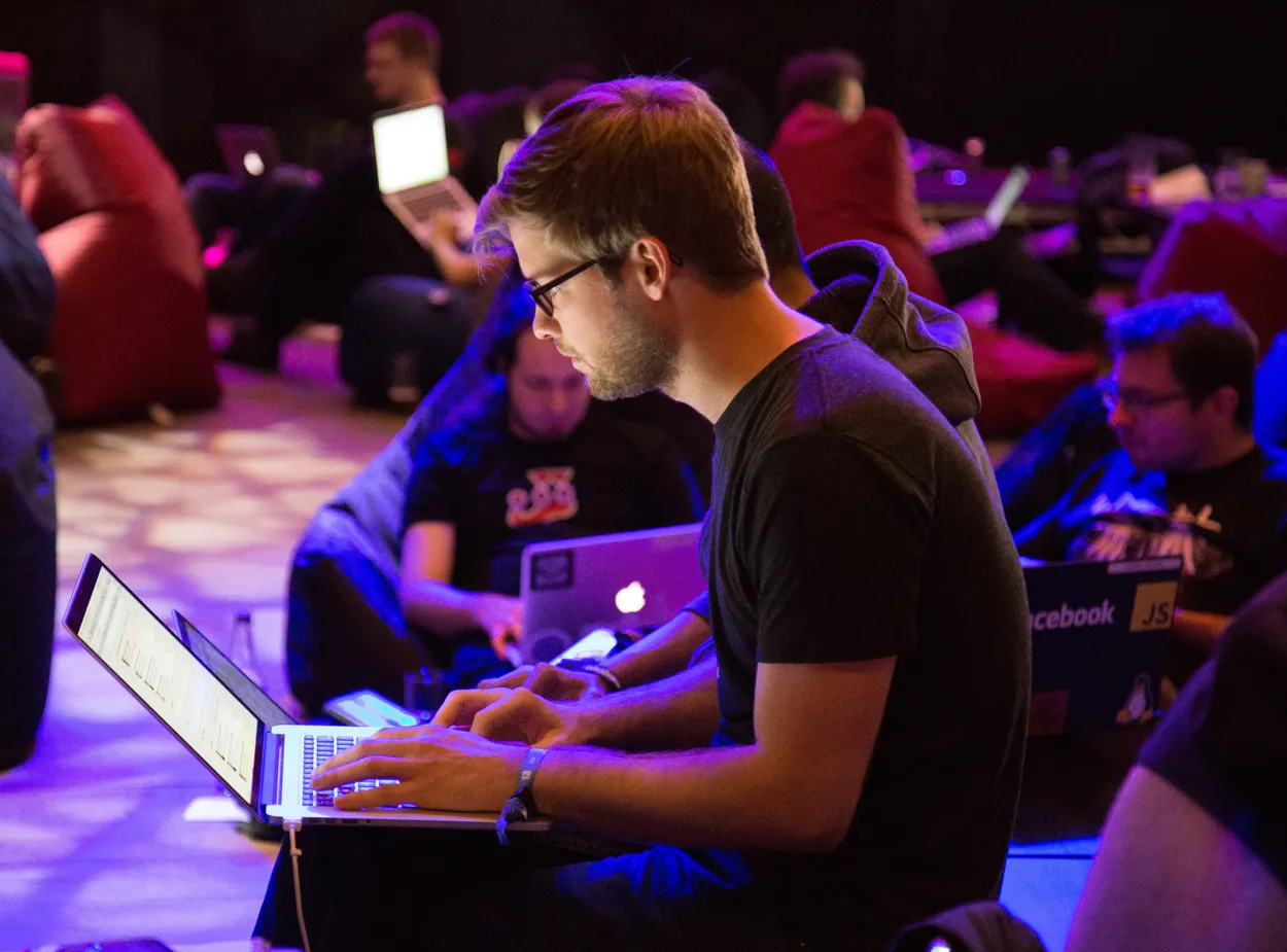 Steuerberatung Prof. Liv Jacobsen, Berlin - Steuerberater für Startups, digitale Steuerkanzlei, Buchführung und Lohnbuchhaltung